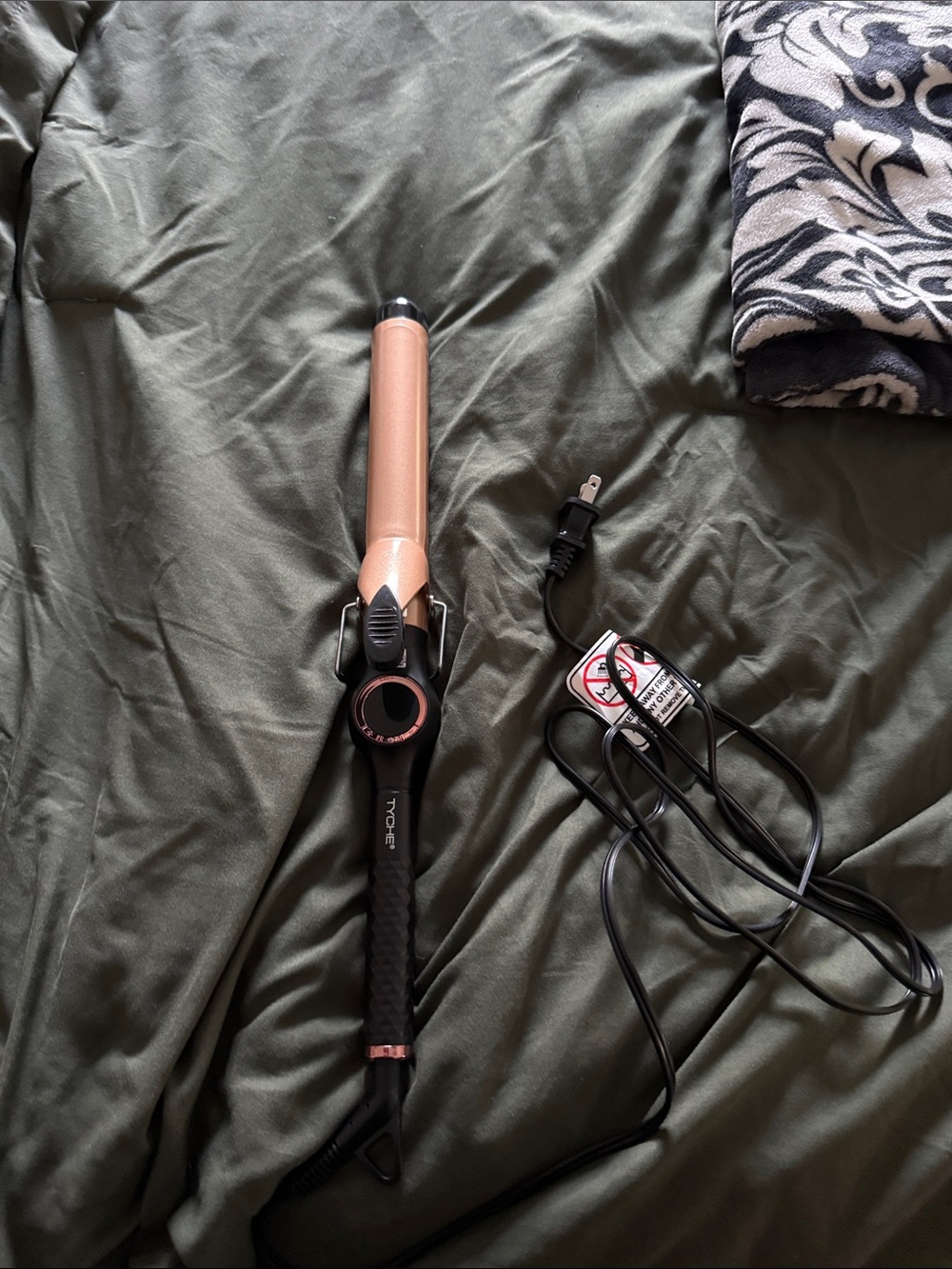 Othr Rose Gold and Black 1" Curling Iron